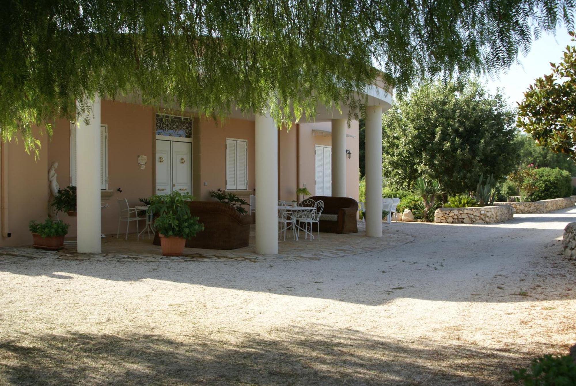 Bed and Breakfast Tenuta Arate Gallipoli Exterior foto